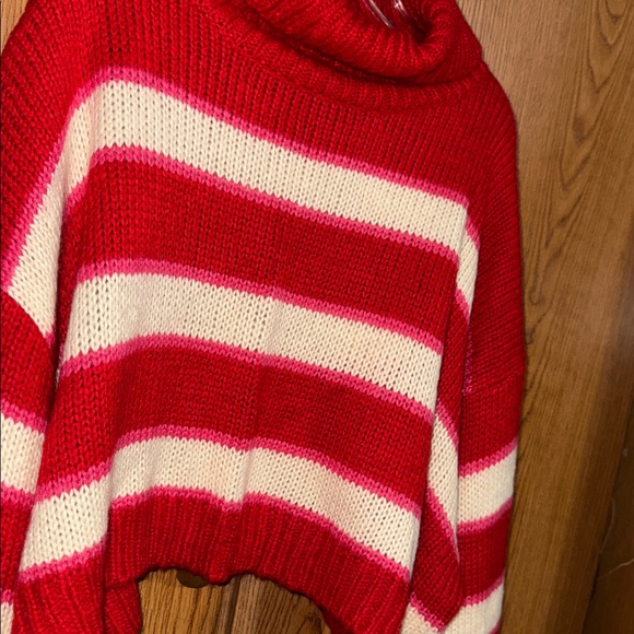 Altar’d State Red Cream Striped Cropped Sweater XL Cozy Cabin Turtleneck NWT - Picture 3 of 5